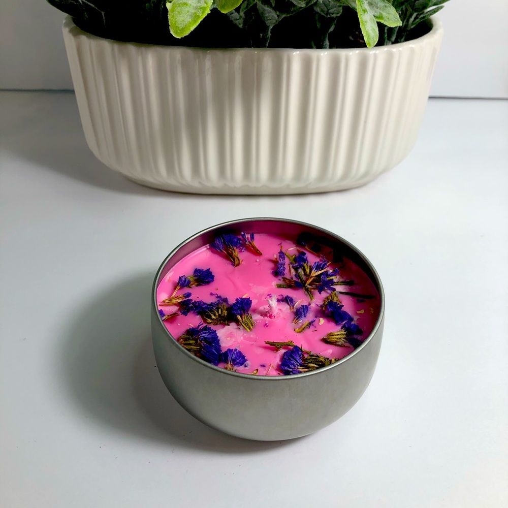 8 oz Crystal flower soy wax candle